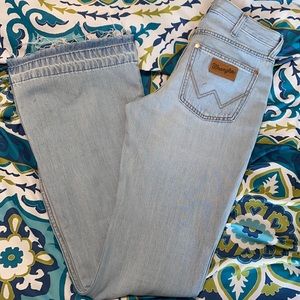 Women’s Wrangler Jeans